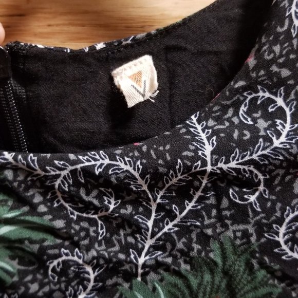 Beautiful Women's‎ Dress Floral v-neck Long Sleeve Small - Picture 11 of 13